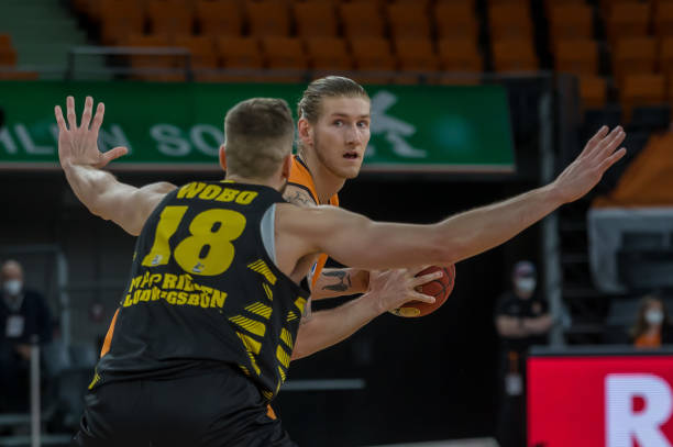 具威胁的攻 具威胁的攻